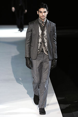 Giorgio Armani / - 2009-2010
